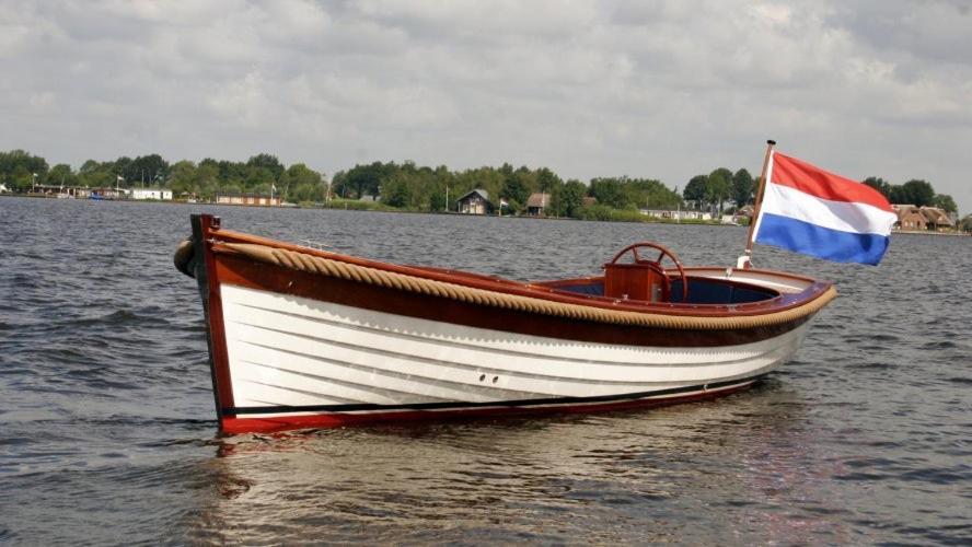 The Boathouse With Boat Vila Aalsmeer Exterior foto